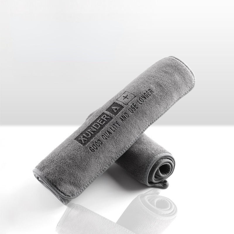 Microfiber Car Cleaning Towel.
Wash and wipe your car with one towel.
Multi-purpose use, suitable for car washing , dust wiping , interior cleaning and care, etc.
